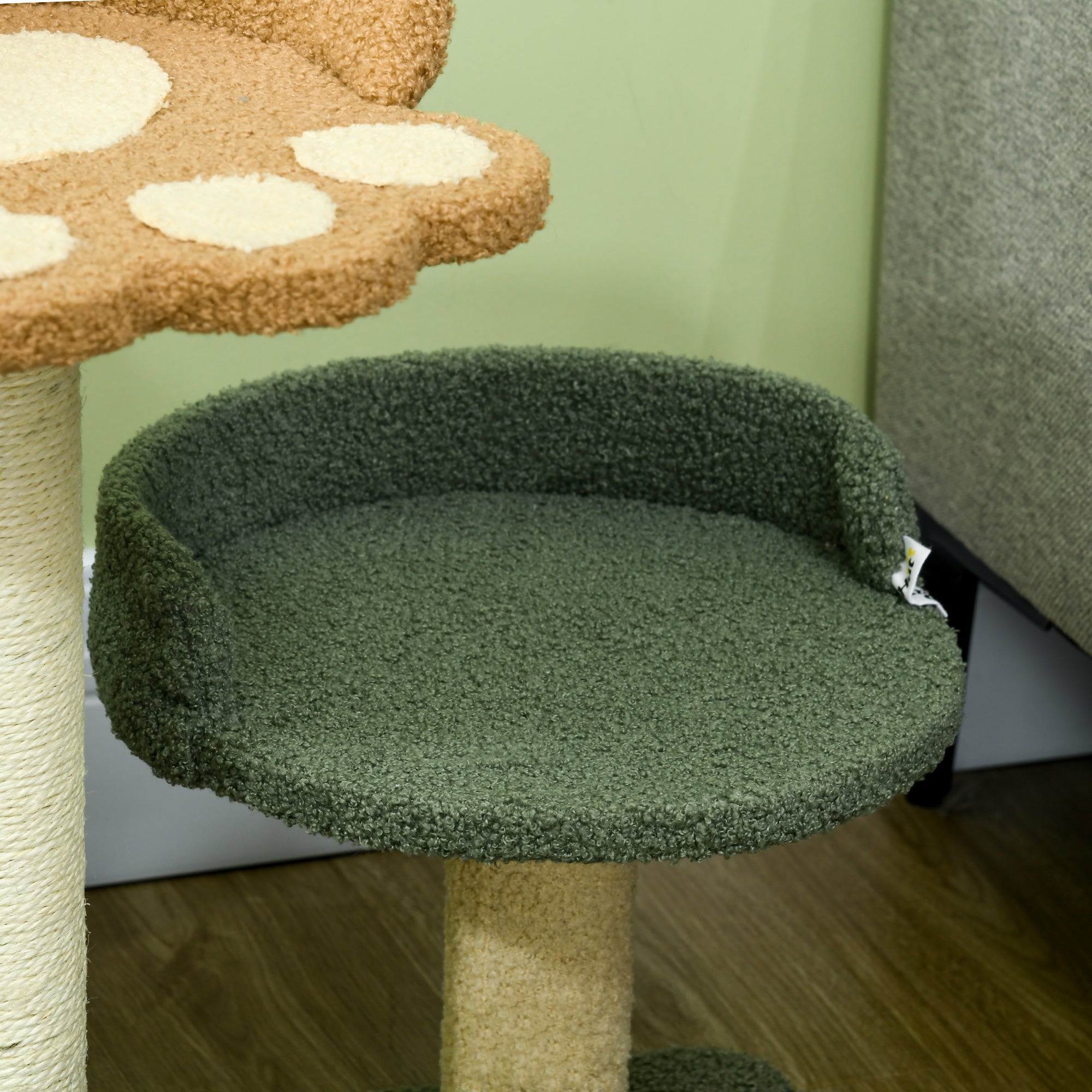 EASYCOMFORT Scratching Post for Cats with 2 Beds, Ball and Velvet Cover, 43x39x52cm