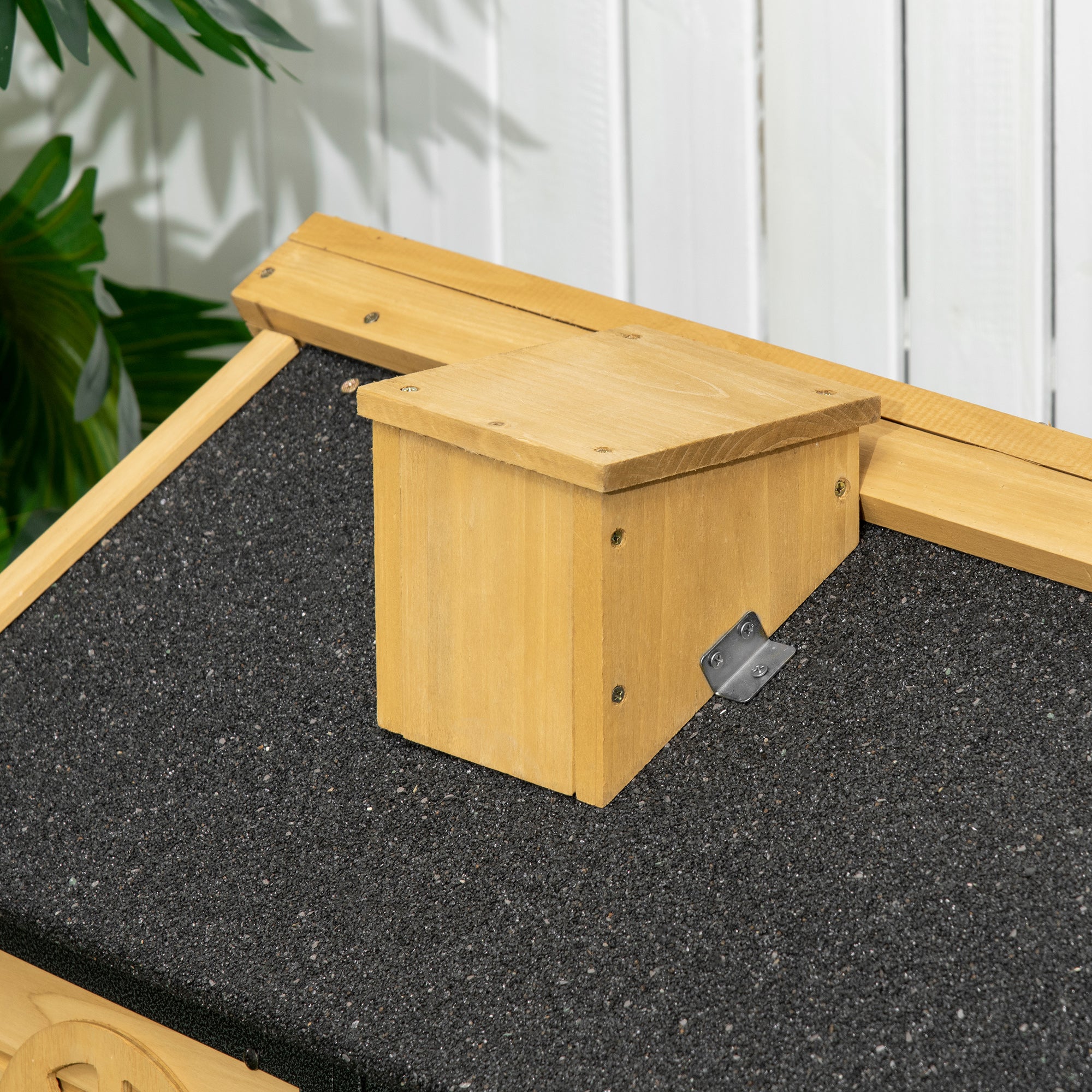 EASYCOMFORT 2-Tier Outdoor Hutch in Fir Wood and Steel with Removable Tray, 120x55.5x80 cm