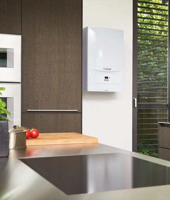 Caldaia a Condensazione Vaillant ecoTEC Pure VMW 246/7-2 Gpl con Kit Scarico Fumi