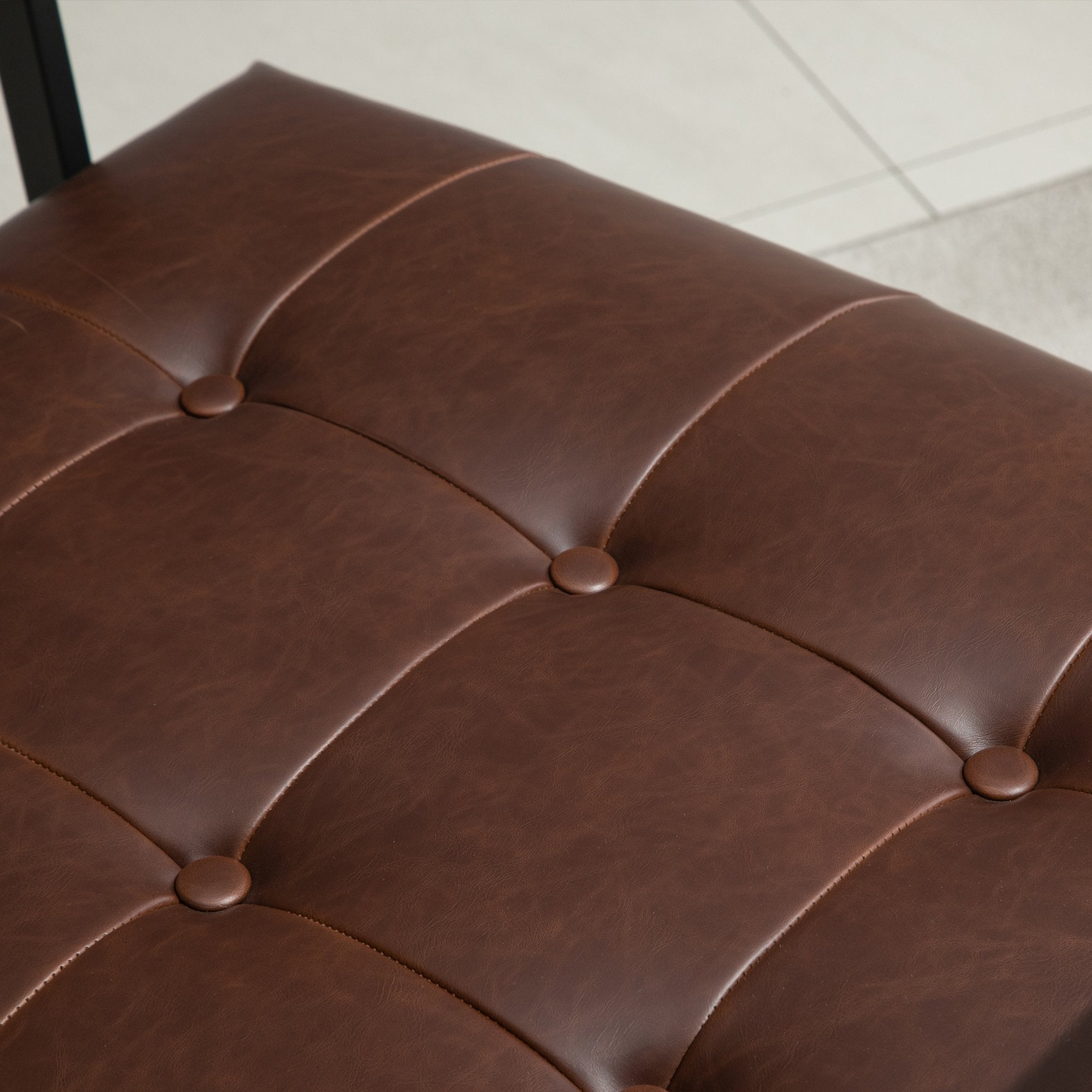 Easycomfort Poltrona Imbottita Stile Industriale Trapuntata a Bottoni, Arredamento Moderno Poltroncina da Ingresso in Metallo e PU, 75x81x78cm Marrone